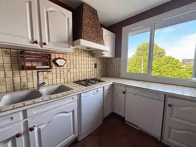 Chennevières sur Marne 94430 Achat / Vente appartement 4 pièces t4 au dernier étage cave