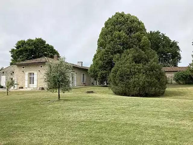 Chepniers 17210 Achat / Vente maison piscine