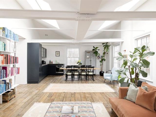 Chepstow Crescent, London W11, 2 bed flat to rent, £13,000 pcm | PrimeLocation