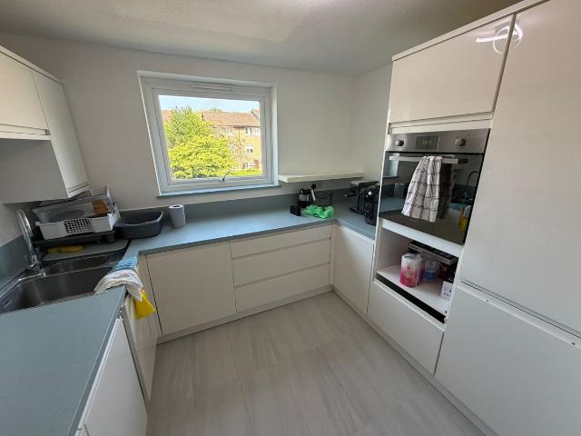 Chepstow Rise, Croydon CR0, 3 bed shared accommodation to rent, £2,550 pcm | PrimeLocation