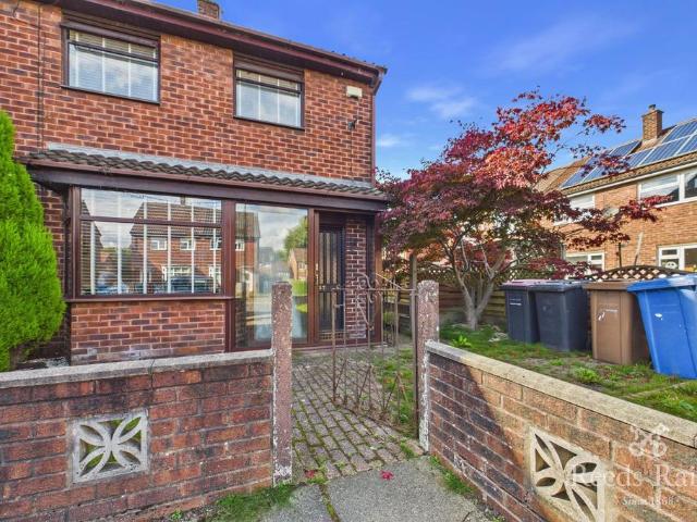 Chepstow Road, Manchester M27 2 bed semi detached house to rent £1,200 pcm £277 pw
