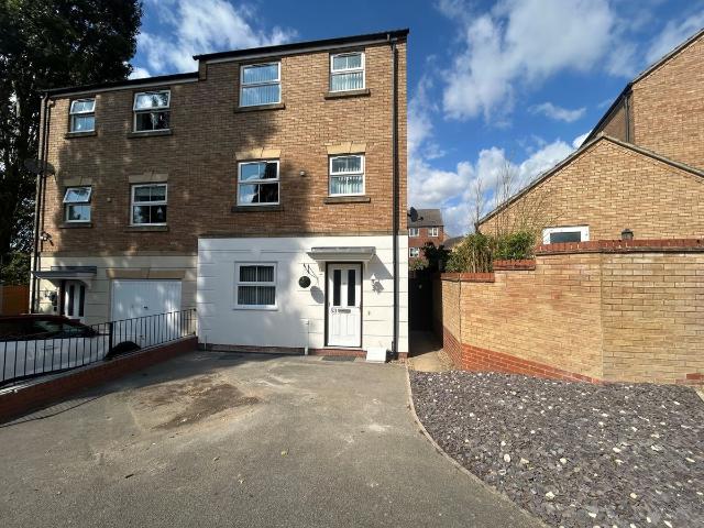 Chepstow Road, Oakley Vale, Corby NN18, 1 bed flat to rent, £700 pcm | PrimeLocation