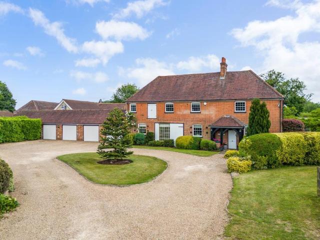 Chequers Lane, Abbotts Langley 6 bed detached house to rent £8,000 pcm £1,846 pw