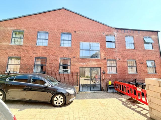 Chequers Lane, Wellingborough NN8, 1 bed flat to rent, £900 pcm | PrimeLocation