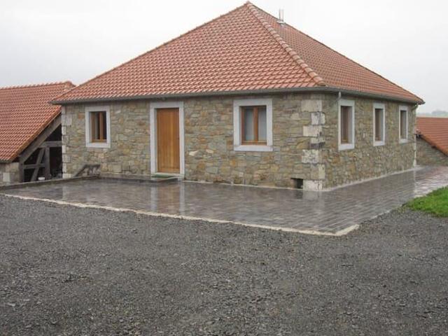 CHERCHE COUPLE DE CONCIERGE PENSIONNE EN ECHANGE APPARTEMENT