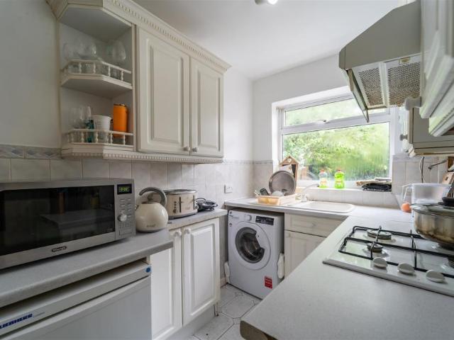 Cherington Road, Birmingham B29 4 bed terraced house to rent £2,340 pcm £540 pw