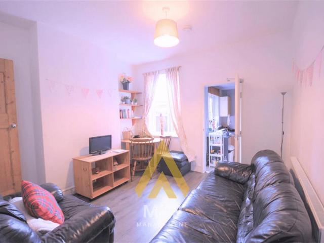 Cherington Road, Selly Oak. 3 bed terraced house to rent £1,313 pcm £303 pw