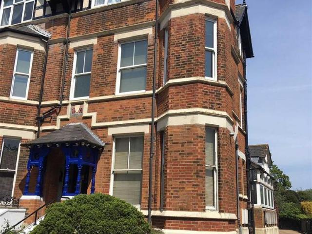 Cheriton Gardens, Folkestone 2 bed apartment to rent £1,075 pcm £248 pw