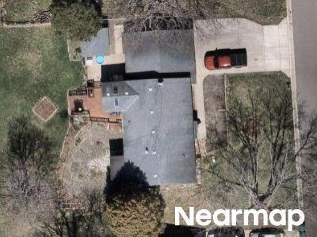 Cherokee Ln N