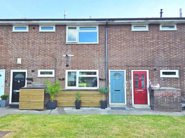 Cherry Croft, Romiley, Stockport 1 bed apartment to rent £850 pcm £196 pw