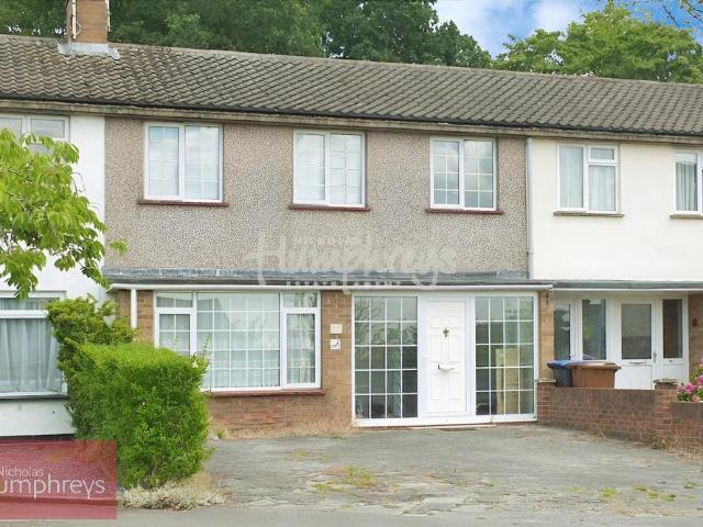 Cherry Way, Hatfield AL10 5 bed terraced house to rent £2,400 pcm £554 pw