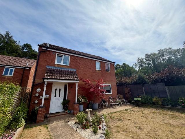 Cherry Tree Close, Mundford, Thetford IP26, 3 bed detached house to rent, £1,500 pcm | PrimeLocation