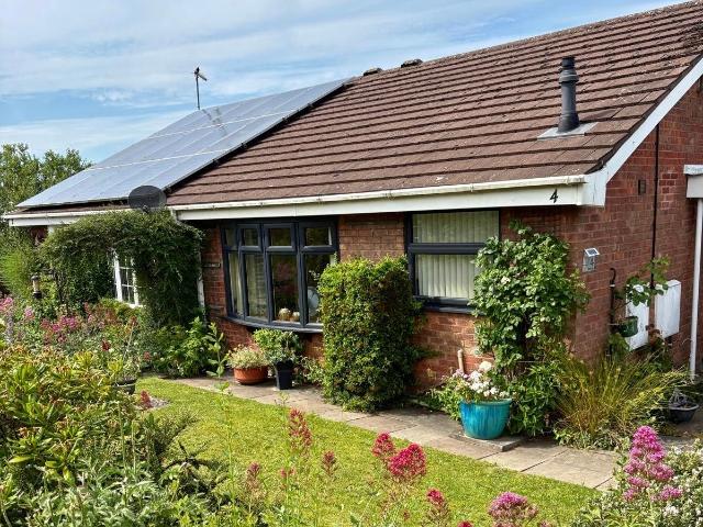 Cherry Tree Road, Stoke On Trent ST7, 2 bed bungalow to rent, £1,100 pcm | PrimeLocation