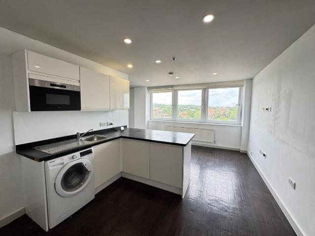Cherrydown East, Basildon SS16, 1 bed flat to rent, £1,300 pcm | PrimeLocation