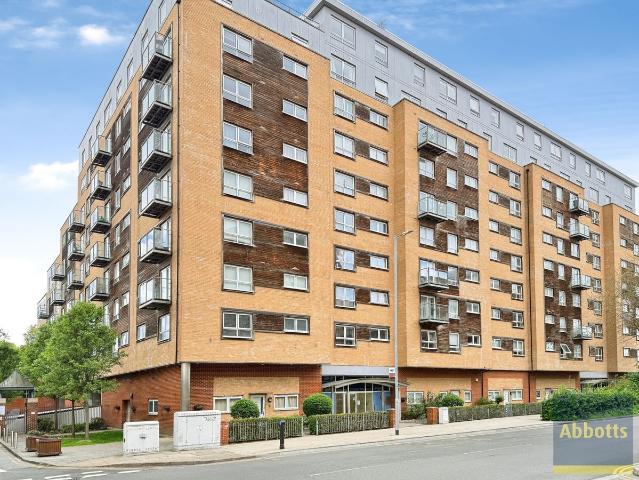 Cherrydown East, Basildon SS16, 1 bed property to rent, £1,300 pcm | PrimeLocation