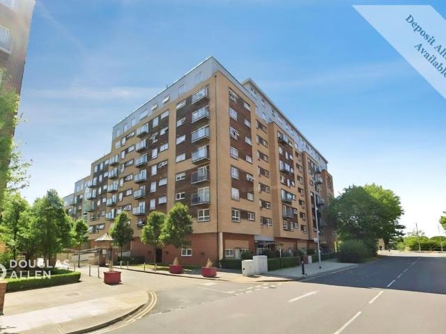 Cherrydown East, Basildon SS16, 2 bed flat to rent, £1,550 pcm | PrimeLocation