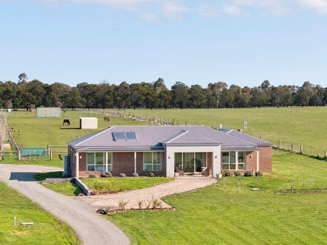 Cherryfield Farm Country Living on Kyneton's Doorstep