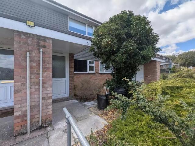 Cherryleas Drive, Leicester LE3, 2 bed flat to rent, £975 pcm | PrimeLocation