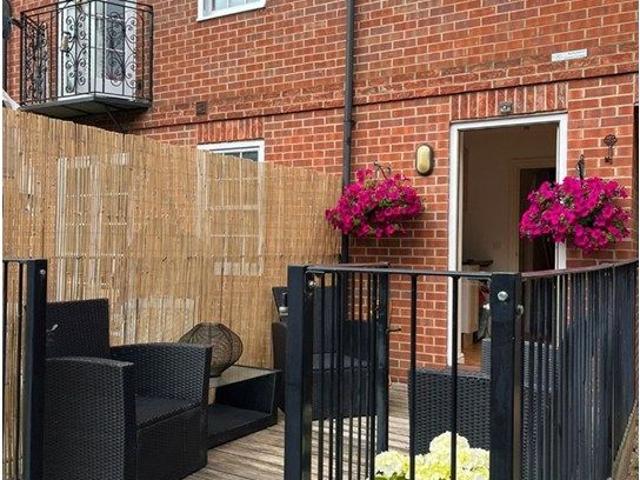 Cherwell Wharf, Banbury OX16, 2 bed end terrace house to rent, £1,250 pcm | PrimeLocation
