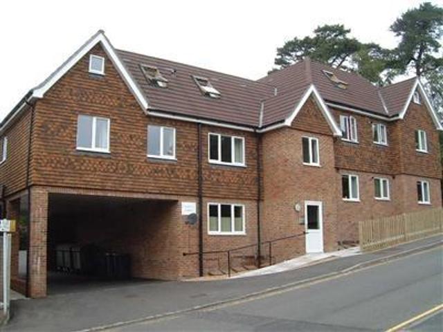 Cherwell Lodge, Heathfield, TN21 2 bed flat to rent £1,000 pcm £231 pw