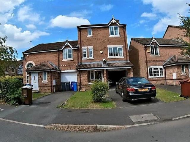 Chervil Close, Manchester M14 4 bed house to rent £2,340 pcm £540 pw