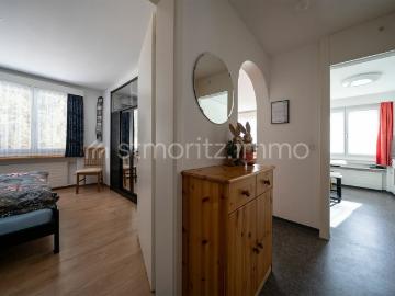 Chesa Muntarütsch Helle 4 Zimmerwohnung mit Südbalkon und freier Bergsicht