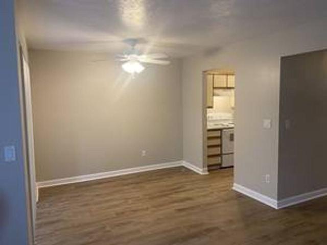 Chesapeake Pointe 1 Bedroom Apartment for Rent at 4400 Se Naef Rd, Oak Grove, OR 97267 Milwaukie Heights