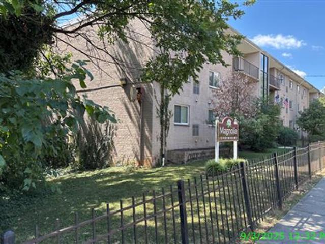 Chesapeake St SE # 206
