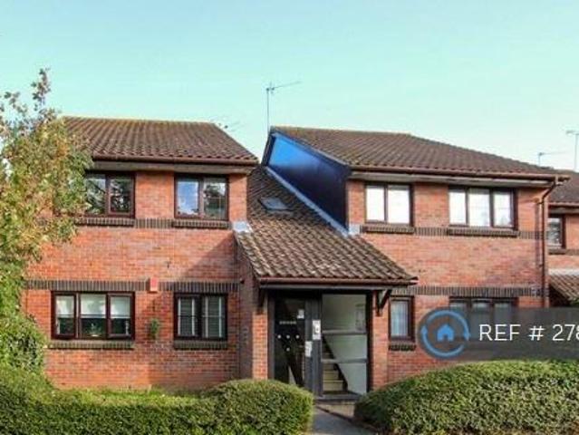 Cheshunt, Waltham Cross, EN8 2 bed flat to rent £1,650 pcm £381 pw