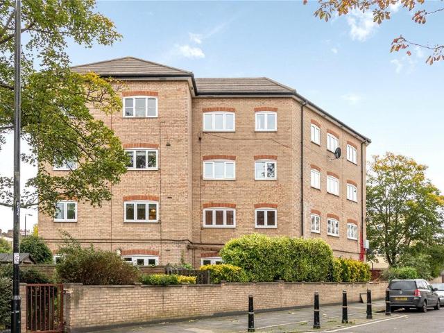 Chesil Court, Bonner Road, London, E2 1 bed apartment to rent £1,875 pcm £433 pw