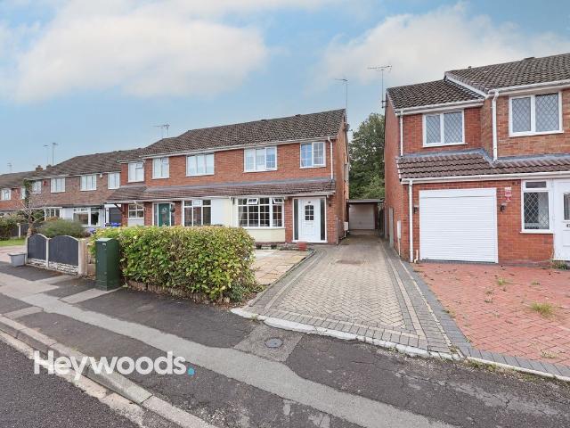 Chessington Crescent, Stoke On Trent ST4, 3 bed semi detached house to rent, £1,050 pcm | PrimeLocation