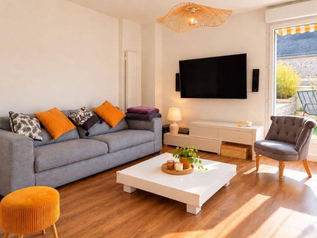 Chessy – T3 meublé 62 m² | Terrasse 20 m² sans vis à vis • Climatisation • 2 parkings en sous sol