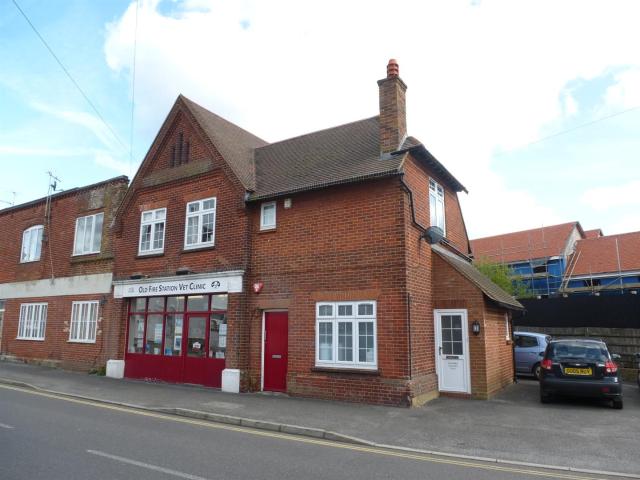 Chestnut Avenue, Haslemere