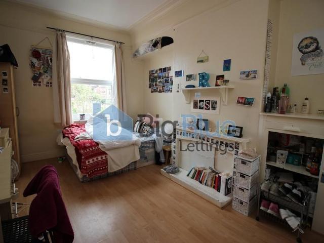 Chestnut Avenue, Hyde Park, Leeds LS6 7 bed property to rent £4,186 pcm £966 pw