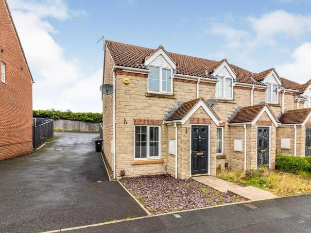 Chestnut Crescent, Barnsley S70 2 bed end of terrace house to rent £795 pcm £183 pw