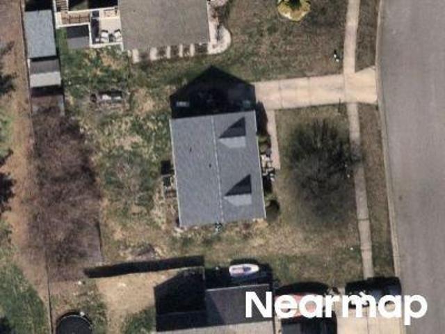 Chestnut Dr