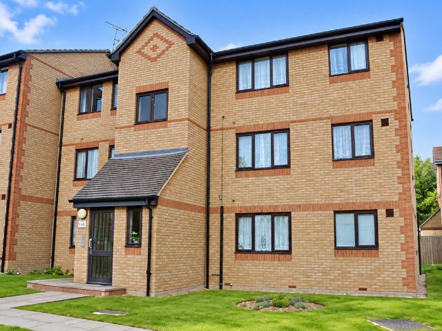Chestnut Road, Basildon, SS16 Studio to rent £1,000 pcm £231 pw