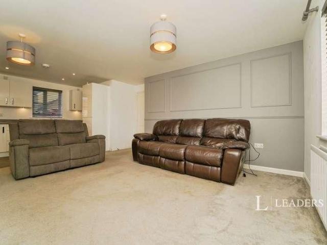 Chestnut Road, Brockworth, Gloucester, Gloucestershire, GL3