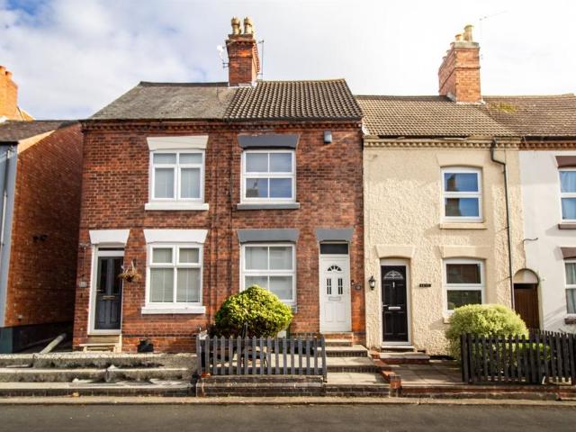 Chestnut Road, Glenfield, LE3 2 bed terraced house to rent £900 pcm £208 pw