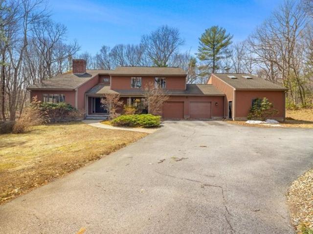 Chestnut St, Uxbridge, Home For Sale