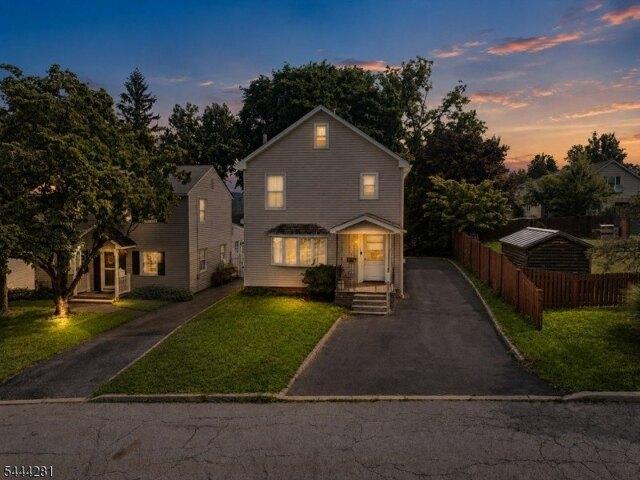 Chestnut St, Sussex, Home For Sale