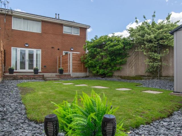 Chester Close, Little Lever, Bolton BL3, 2 bed flat to rent, £950 pcm | PrimeLocation