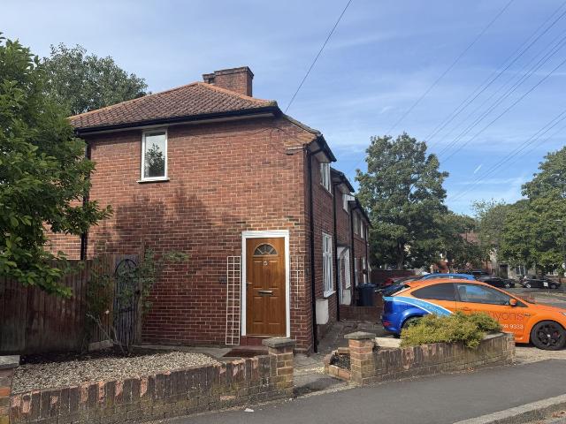 Chester Gardens, Morden SM4, 2 bed end terrace house to rent, £1,950 pcm | PrimeLocation