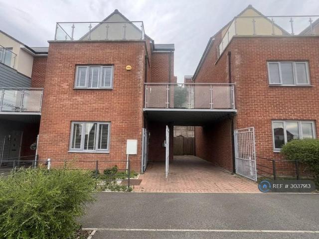 Chester Pike, Newcastle Upon Tyne, NE15 3 bed semi detached house to rent £1,400 pcm £323 pw