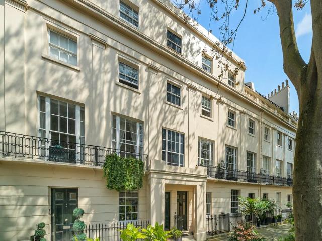 Chester Place, London, NW1 4NB, United Kingdom | 4 bed townhouse for rent #141471132 | Rentberry