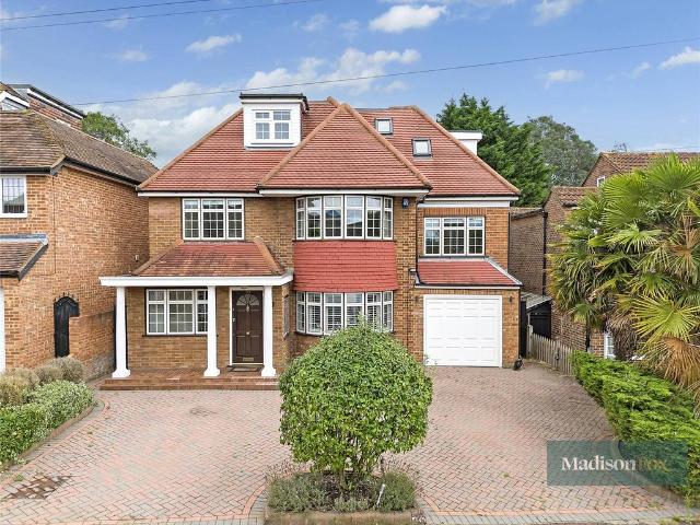 Chester Road, Chigwell, IG7 6AJ, United Kingdom | 6 bed house for rent #132087534 | Rentberry
