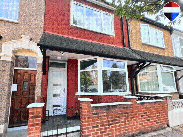 Chester Road, London E16, 4 bed terraced house to rent, £2,875 pcm | PrimeLocation