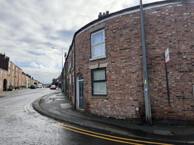Chester Road, Macclefield SK11, 1 bed flat to rent, £800 pcm | PrimeLocation