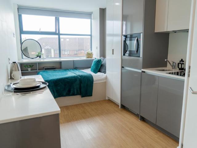 Chester Road, Manchester M16 Studio to rent £934 pcm £216 pw
