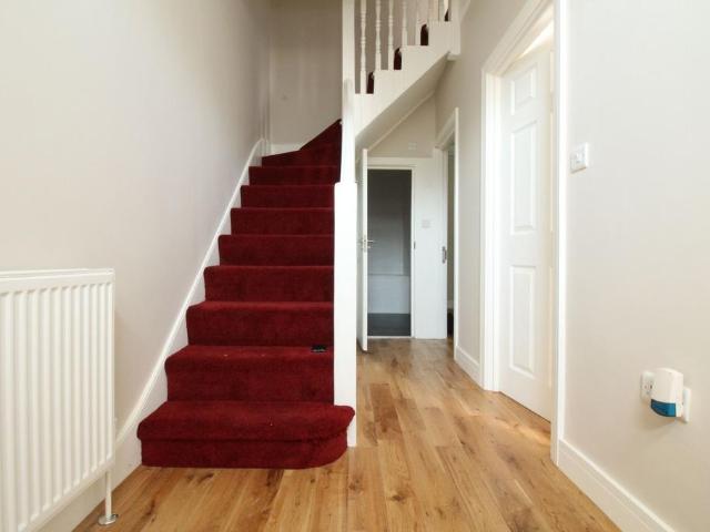 Chester Road, Seven Kings, IG3 4 bed terraced house to rent £2,800 pcm £646 pw